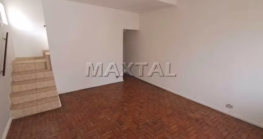 Excelente sobrado com 150m², 2 dormitórios, sala ampla, cozinha, quintal. 1 vaga