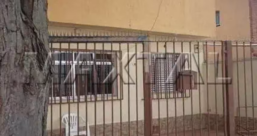 Sobrado para reforma ou demolir com 2 quartos, 2 banheiros e 2 vagas,  no limão.