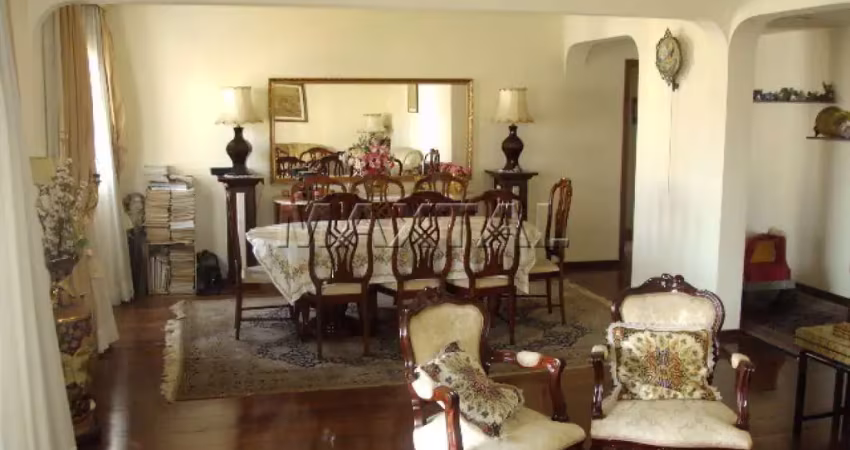 Apartamento à venda de 220 m² com 3 suítes e 4 vagas de garagem, em indianópolis.