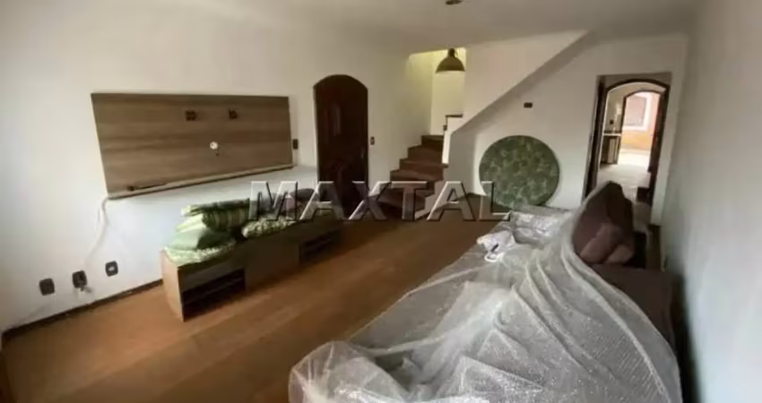 Casa para locação na região tremembé com 230m², 2 quartos, 4 banheiros e 2 vagas.
