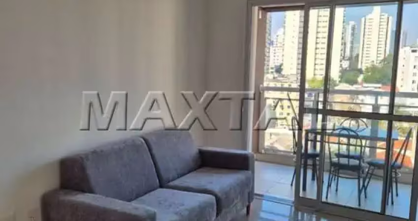 Apartamento à venda de 40m², com 1 dormitório, sala e lavanderia, com mobília nova na aclimação.