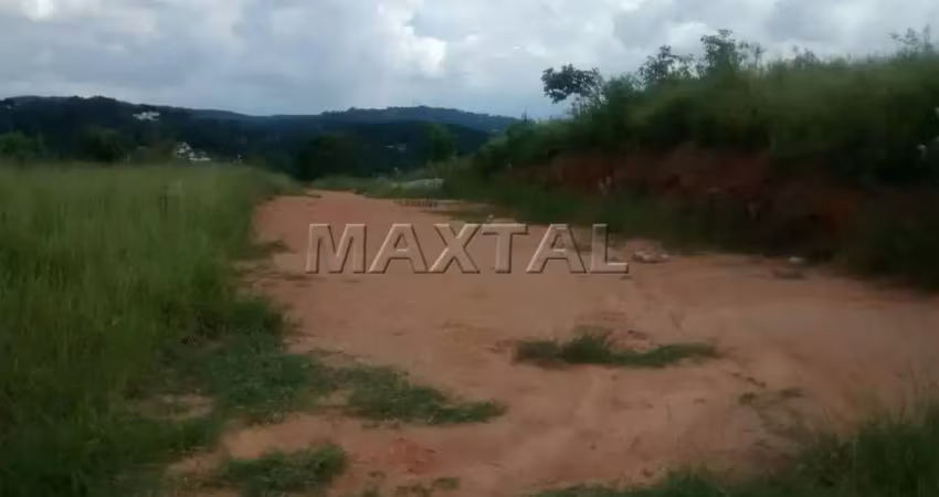 Terreno à venda em mairiporã contendo 1.350m² de natureza e tranquilidade. agende sua visita!