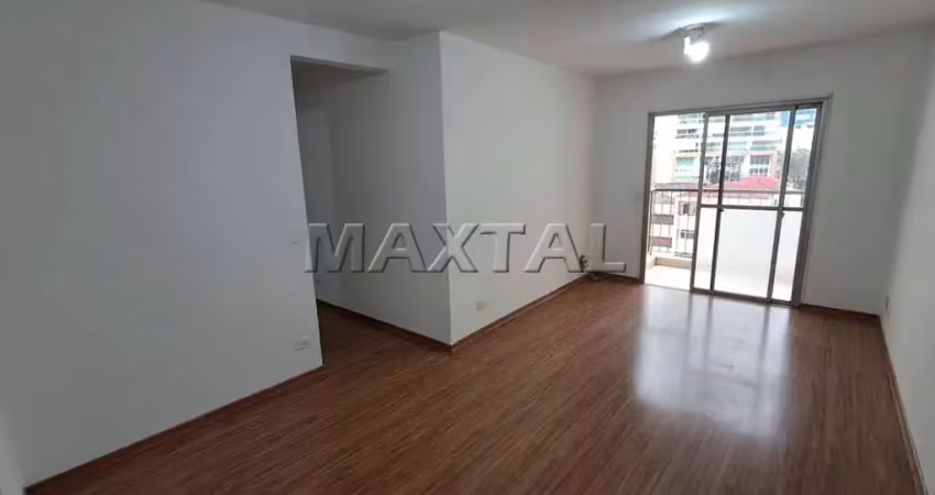 Apartamento com 2 quartos, sala com 2 ambientes, varanda, 2 banheiros, 1 cozinha, 1 vaga