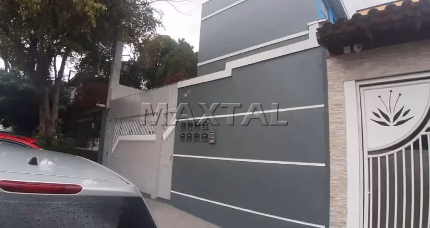 Casa de condomínio com 2 quartos e 1 banheiro para alugar no parque peruche.