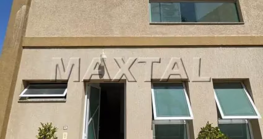 Sobrado à venda de 159m², com 3 dormitórios e 2 vagas, no chora menino.