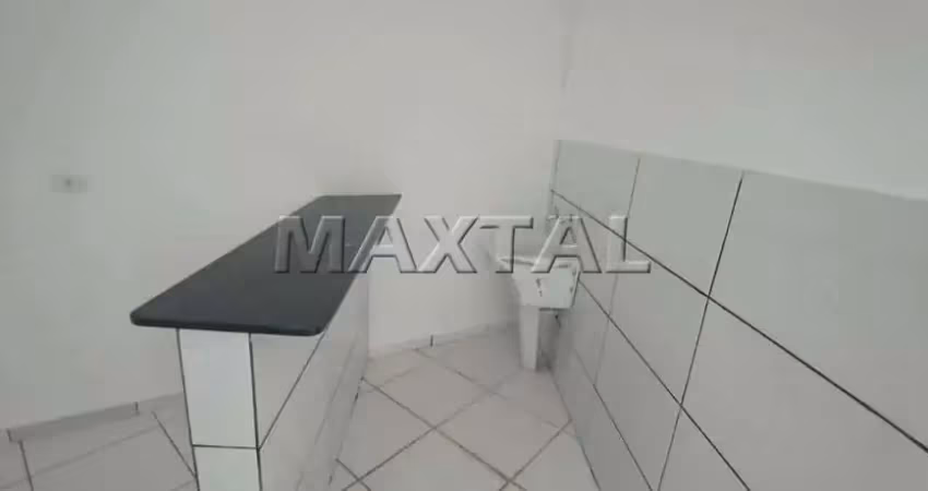 Casa em condomínio para locação de 32m², com 1 dormitório na casa verde média.