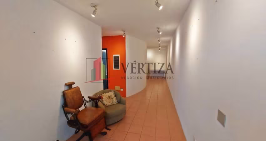 Casa comercial para alugar na Bertram, 39, Moema, São Paulo