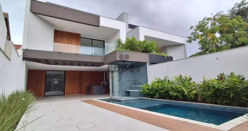 Casa em condomínio fechado com 5 quartos à venda na Rua Benjamim Magalhães, Barra da Tijuca, Rio de Janeiro