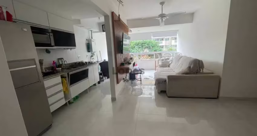 Apartamento com 2 quartos para alugar na Avenida Jaime Poggi, Jacarepaguá, Rio de Janeiro
