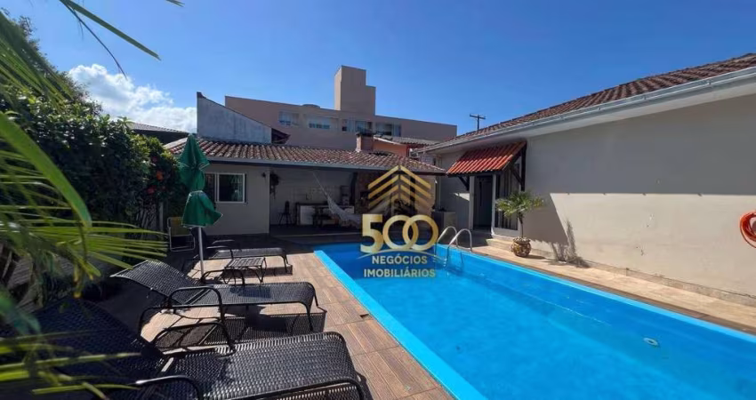 Casa com 3 dormitórios à venda, 117 m² por R$ 926.000,00 - Areias - São José/SC