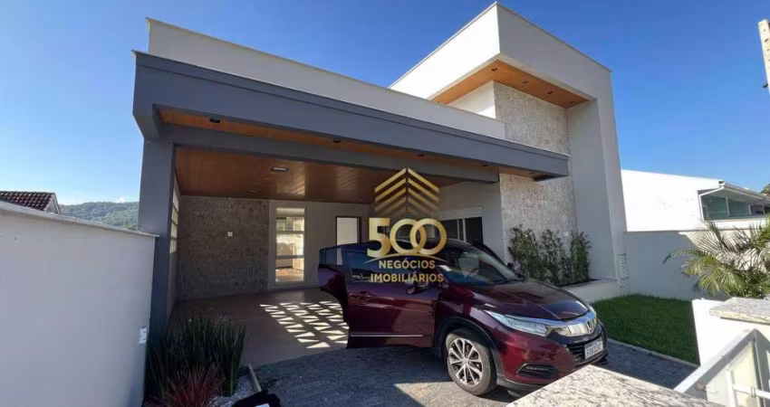 Casa com 3 dormitórios à venda, 140 m² por R$ 780.000,00 - Forquilhas - São José/SC