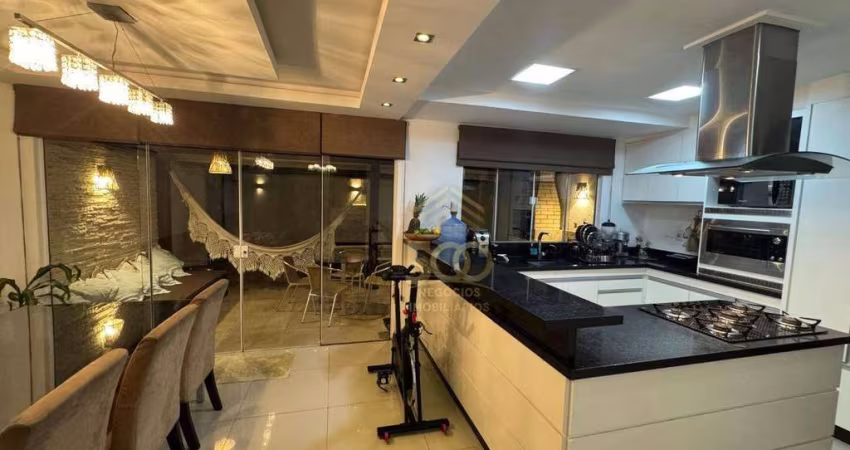 Casa mobiliada de 2 dormitórios, com piscina, à venda, 80 m² por R$ 450.000,00 - Bela Vista - Palhoça/SC