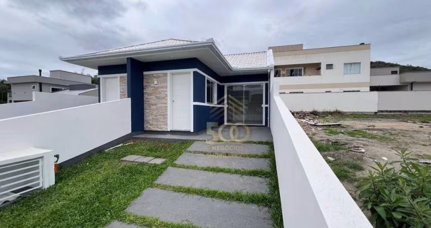 Casa com 2 dormitórios à venda, 47 m² por R$ 360.000,00 - Lisboa III - São José/SC