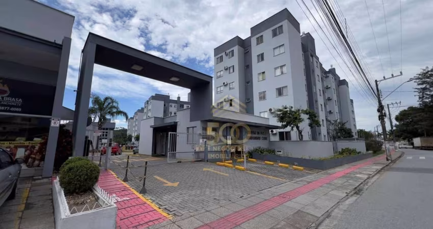 Apartamento com 2 dormitórios à venda, 52 m² por R$ 270.000,00 - Ponte do Imaruim - Palhoça/SC