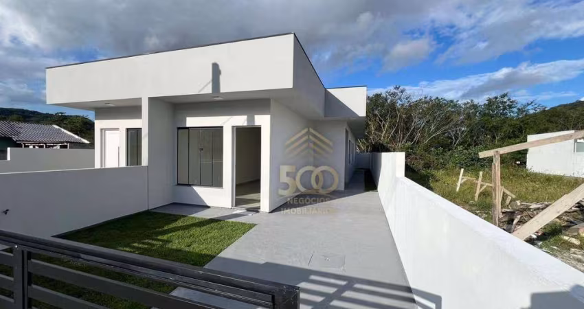 Casa com 3 dormitórios à venda, 76 m² por R$ 450.000,00 - Forquilhas - São José/SC