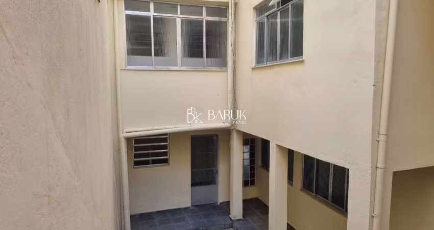 Democrata, casa triplex, 6 quartos, 5 vagas, área gourmet, vista livre para cidade, oportunidade. Venha conferir!!!