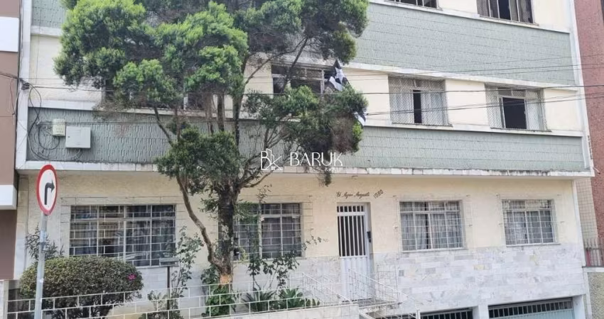 Santa Helena,  4 quartos, dce, garagem.  Excelente localização.  Alugue já!!!