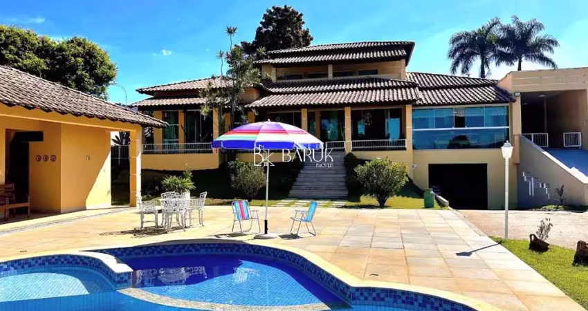 Aeroporto, casa duplex, 3 suítes,  6 vagas, área de lazer completa,  pomar e com 1.262,50 m2