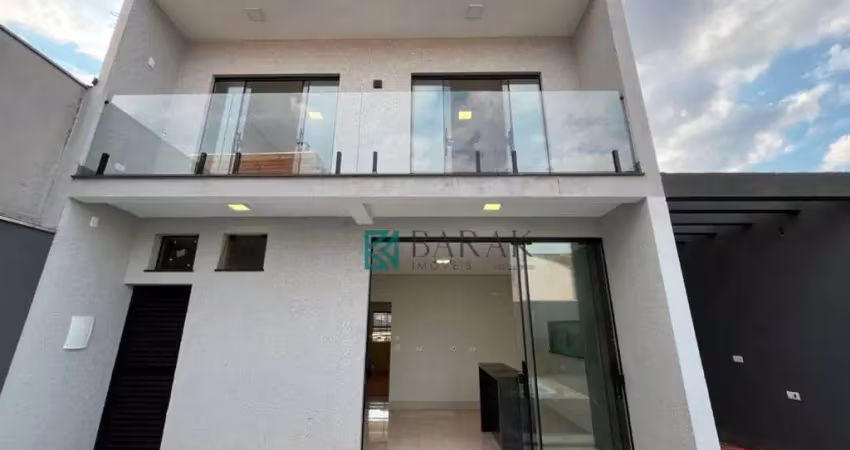 Sobrado com 3 dormitórios sendo 01 suíte, com suíte e piscina à venda, 164 m² por r$ 770.000 - jardim colina verde - maringá/pr