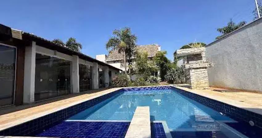 Casa com 4 suites à venda, 600 m² por R$ 3.000.000 - Zona 04 - Maringá/PR