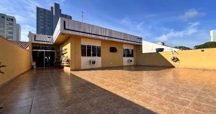 Sobrado com 4 dormitórios à venda, 490 m² por R$ 2.500.000,00 - Zona 07 - Maringá/PR