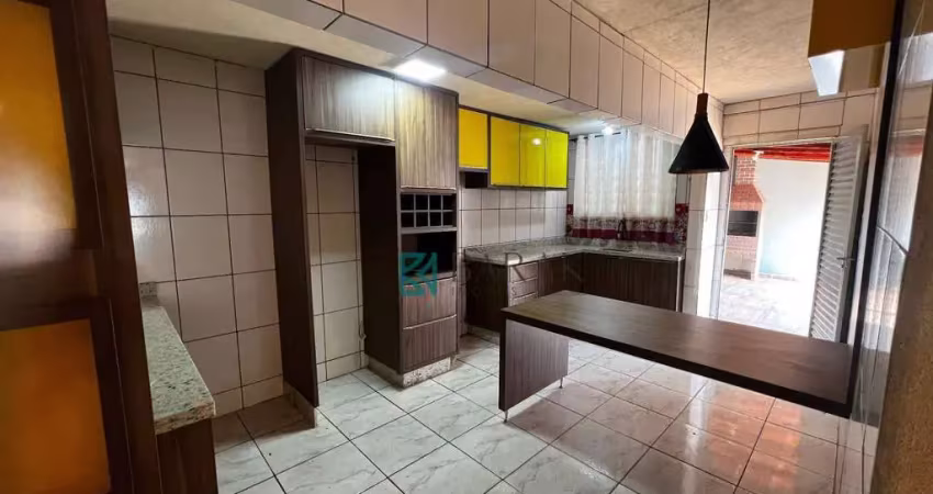 Casa com 3 dormitórios para alugar por r$ 1.800,00/mês - jardim universo - maringá/pr