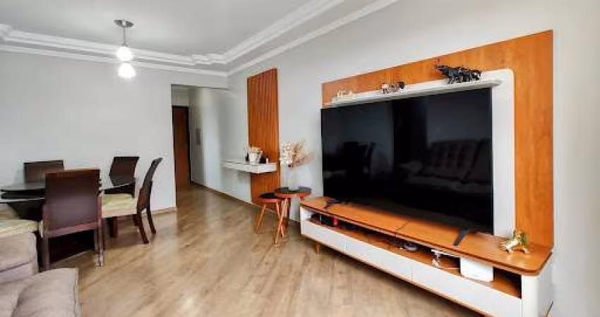 Apartamento com 3 dormitórios à venda, 90 m² por R$ 475.000,00 - Vila Cleópatra - Maringá/PR
