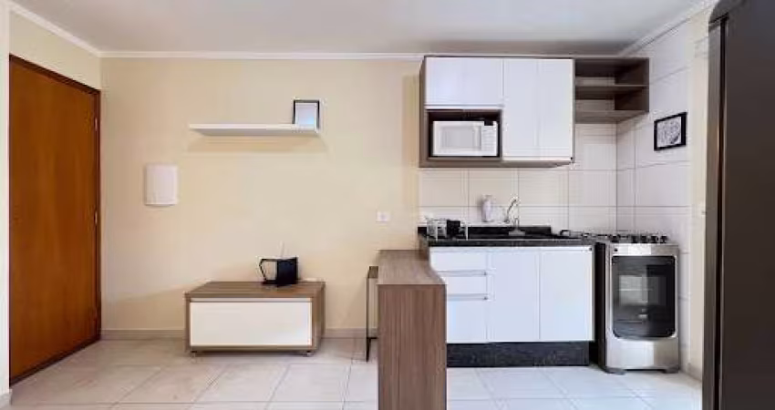 Apartamento com 1 suíte para alugar, 40 m² por R$ 1.840,00/mês - Zona 03 - Maringá/PR