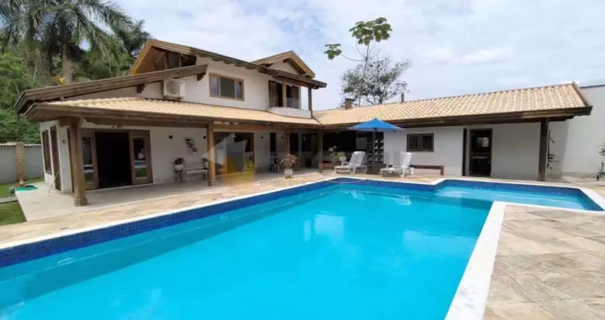 Sobrado em condomínio à venda em Caraguatatuba, Mar Verde, com 4 quartos, 280m²