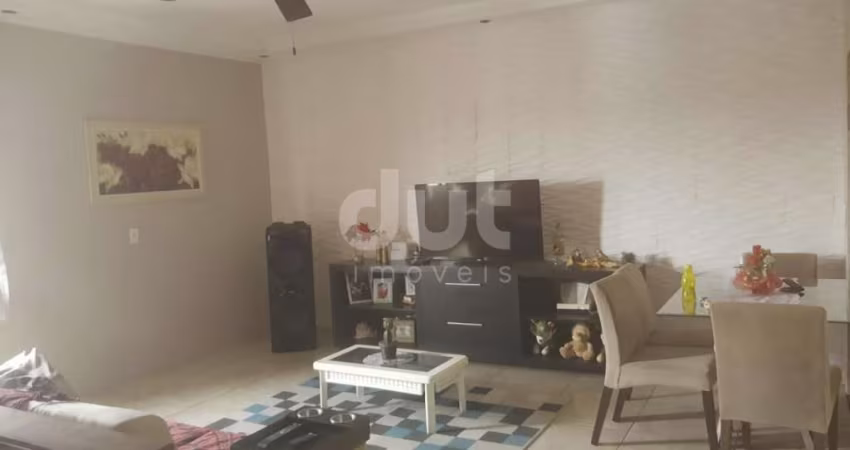Casa com 3 quartos à venda na Rua Rosendo Leandro Maciel, 47, Jardim Carmen Cristina, Hortolândia