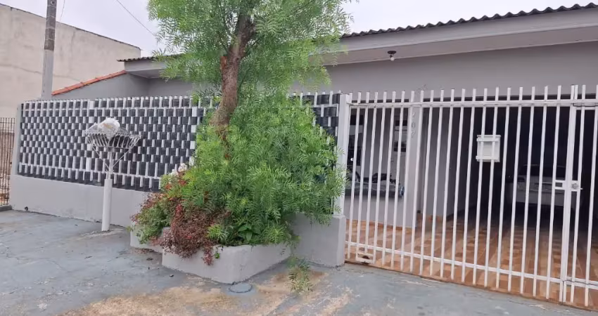 Casa/ Sobrado à venda  com 4 quarto(s)