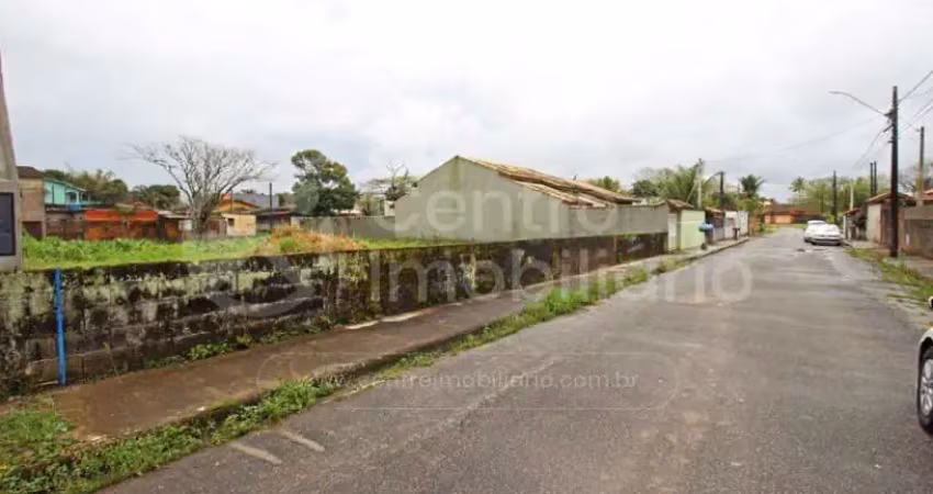 Terreno à venda em peruíbe, no bairro belmira novaes