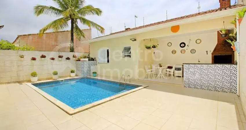 Casa à venda com piscina e 5 quartos em peruíbe, no bairro jardim beira mar