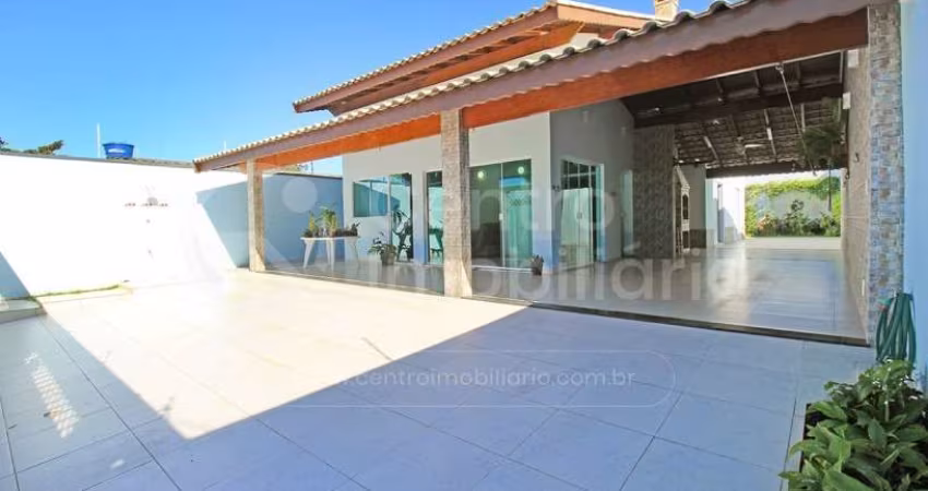 CASA à venda com 3 quartos em Peruíbe, no bairro Cidade Nova Peruíbe