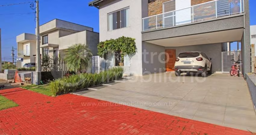 CASA à venda com 4 quartos em Peruíbe, no bairro Residencial Flora Rica
