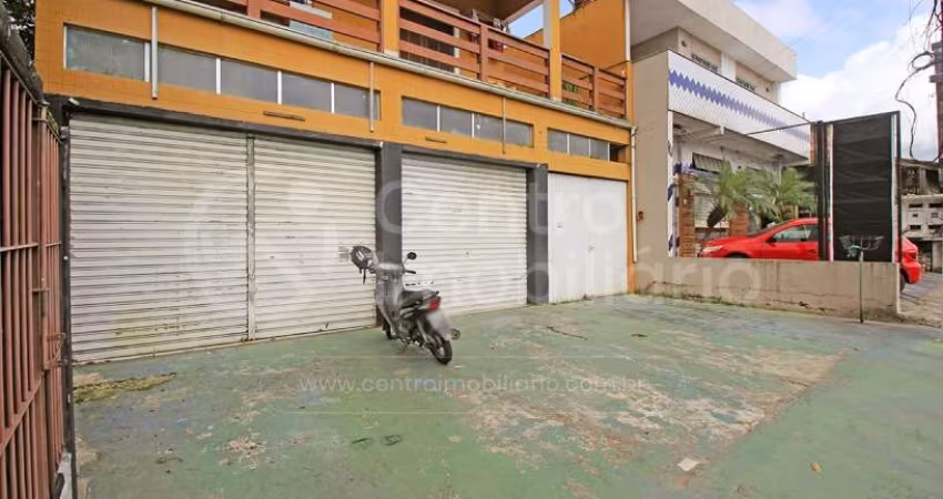 CASA à venda com 3 quartos em Peruíbe, no bairro Bairro dos Prados