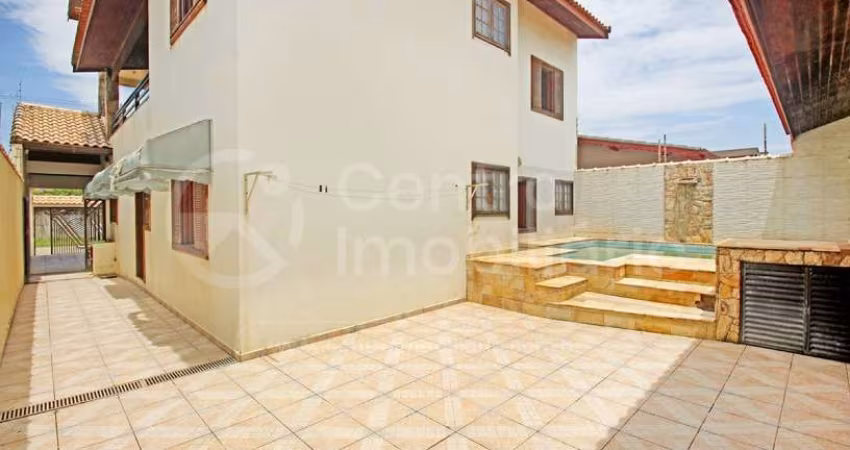 CASA à venda com piscina e 4 quartos em Peruíbe, no bairro Cidade Nova Peruíbe