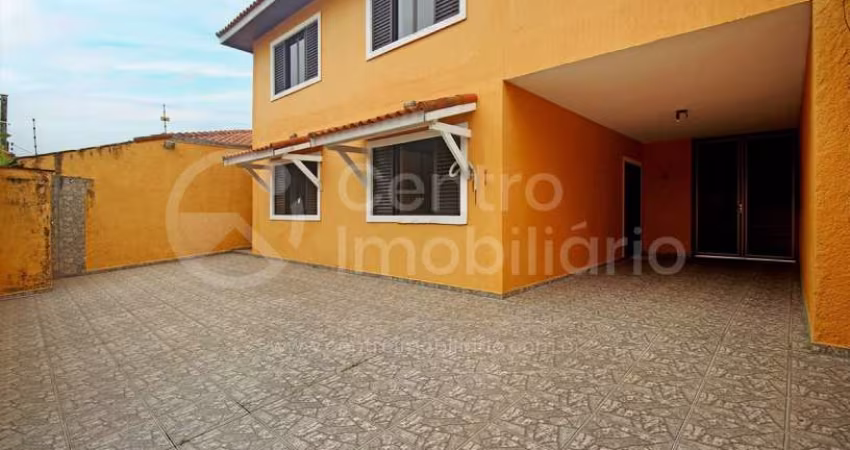 CASA à venda com 4 quartos em Peruíbe, no bairro Balneario Florida