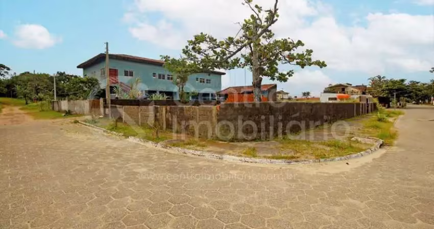 Terreno à venda no Guaraú, Peruíbe 