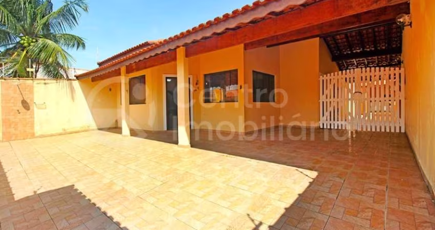 CASA à venda com 3 quartos em Peruíbe, no bairro Balneario Josedy