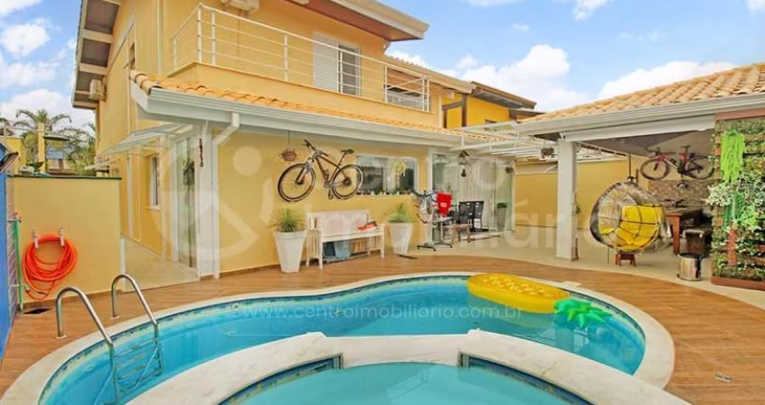 CASA à venda com piscina e 4 quartos em Peruíbe, no bairro Balneario Sambura