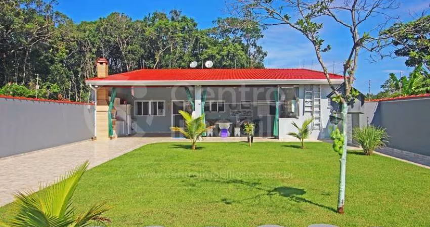 CASA à venda com 2 quartos em Peruíbe, no bairro Jardim Santa Gabriela
