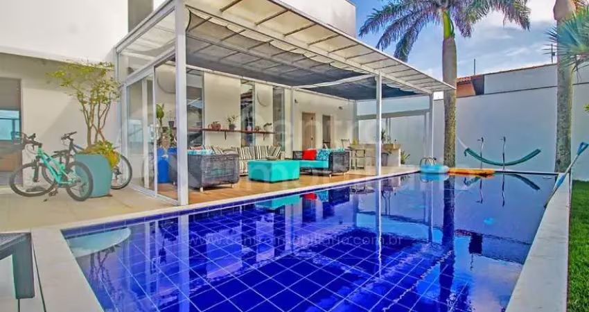 Casa à venda com piscina e 3 quartos em peruíbe, no bairro jardim star