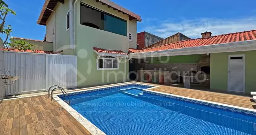 Casa à venda com piscina e 4 quartos em peruíbe, no bairro balneario sao joao batista
