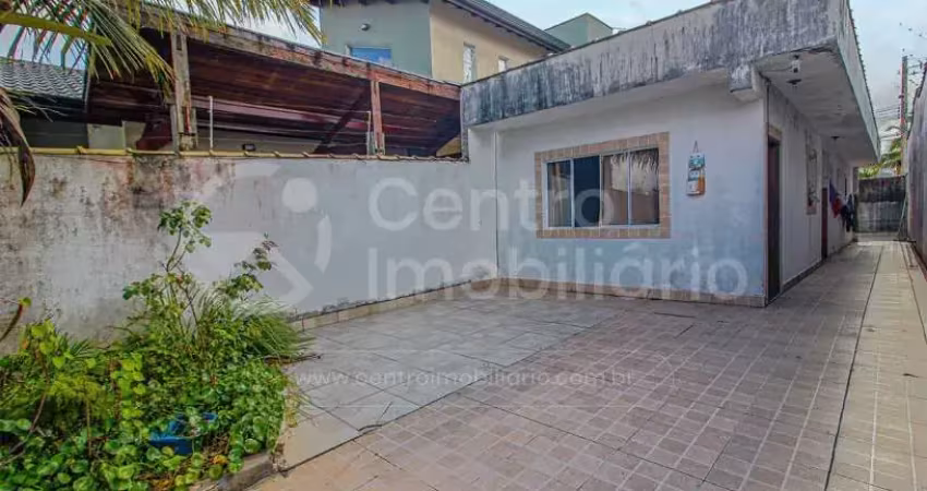 Casa à venda com 2 quartos em peruíbe, no bairro parque d aville