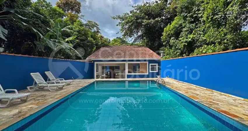 CASA à venda com piscina e 4 quartos em Peruíbe, no bairro Quinta do Guarau