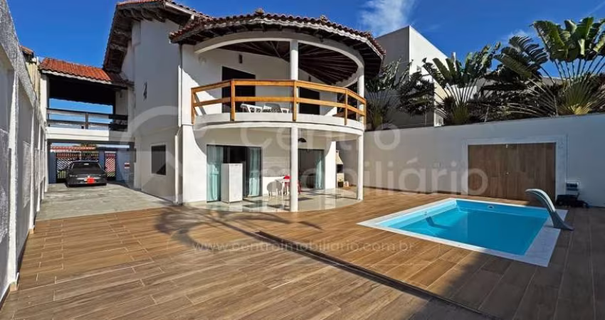 CASA à venda com piscina e 6 quartos em Peruíbe, no bairro Maria H Novaes