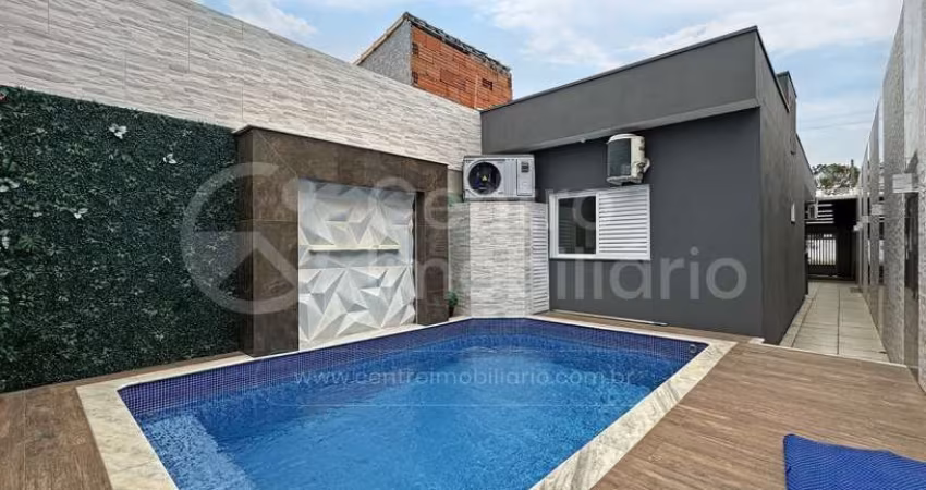 CASA à venda com piscina e 2 quartos em Peruíbe, no bairro Balneario Josedy