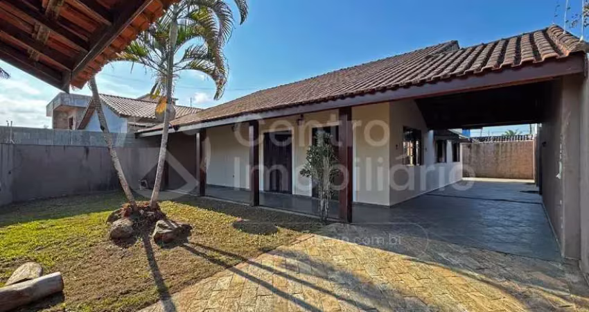 Casa à venda com 3 quartos em peruíbe, no bairro parque turistico