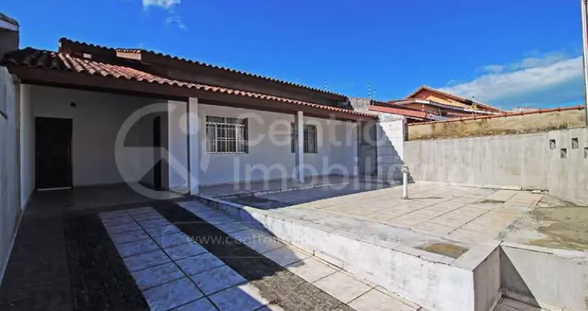 Casa à venda com 3 quartos em peruíbe, no bairro jardim marcia